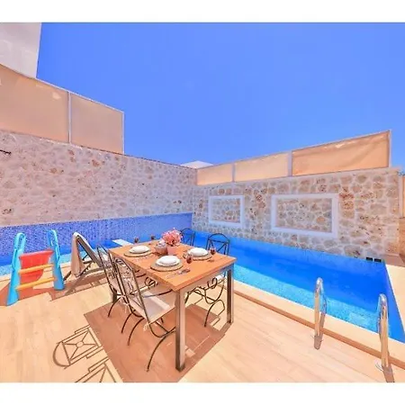 Nergiz Villa Kas
