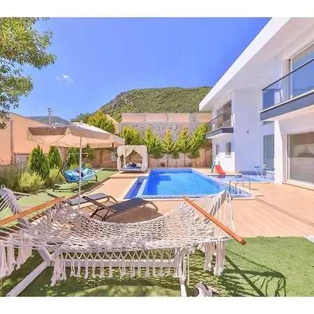 Nergiz Villa