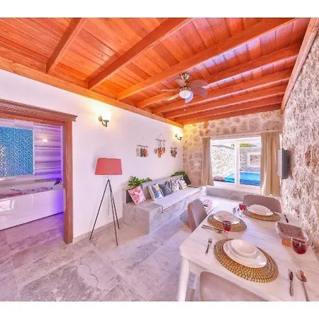 Nergiz Villa Kas